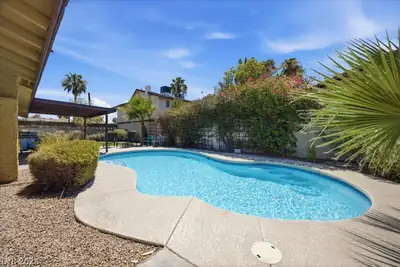 4339 Murillo Street, Las Vegas, NV 89121 Pool