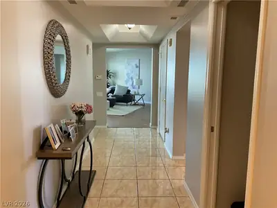 2857 Paradise Road 904 Hallway