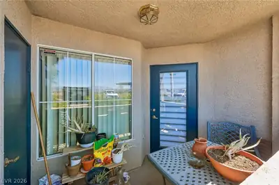 10245 South Maryland Parkway 1210 Patio