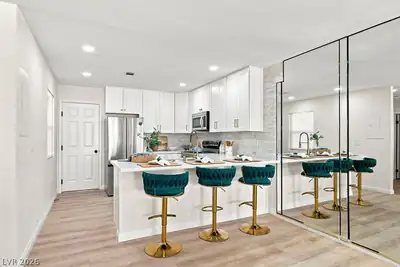 6250 West Flamingo Road 62 Kitchen