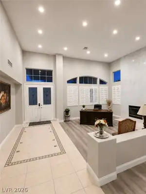 3187 Azure Bay Street, Las Vegas, NV 89117 Entrance Foyer