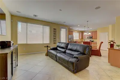 10311 Elmwood Glen Avenue, Las Vegas, NV 89166 Living Room