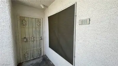 7100 Pirates Cove Road 1008 Entrance Foyer