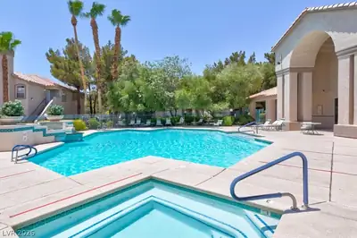 5415 West Harmon Avenue 1075 Pool