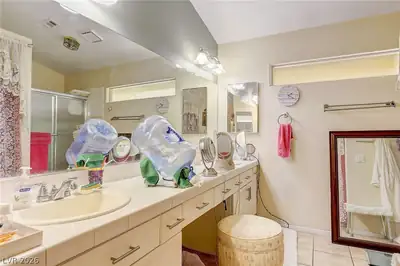 3207 Atwater Drive, North Las Vegas, NV 89032 Primary Bathroom