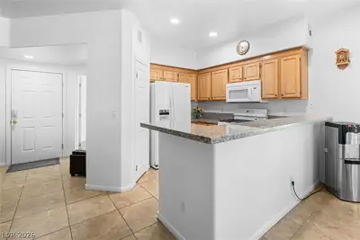 4910 Black Bear Road 101 Kitchen