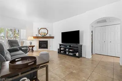 4910 Black Bear Road 101 Living Room