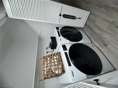 2044 Waverly Circle, Henderson, NV 89014 Laundry