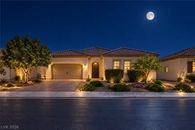 5796 Yellow Ridge Avenue, Las Vegas, NV 89131 Front of Structure