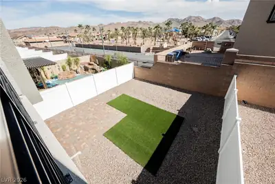 1048 Gabriela Ridge Lane, Henderson, NV 89002 Yard