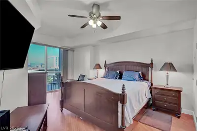 200 West Sahara Avenue 811 Bedroom