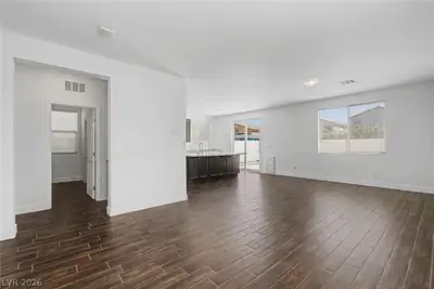 1013 Cliff Castle Avenue, North Las Vegas, NV 89081 Living Room