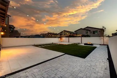 1013 Cliff Castle Avenue, North Las Vegas, NV 89081 Patio