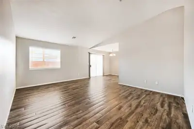 3106 Meadow Flower Avenue, North Las Vegas, NV 89031 Living Room