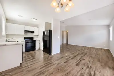 3106 Meadow Flower Avenue, North Las Vegas, NV 89031 Kitchen