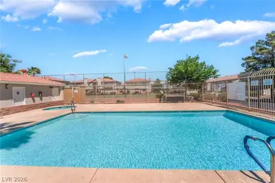 7300 Pirates Cove Road 2096 Pool