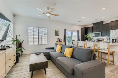 3717 Canis Minor Drive 11101, Henderson, NV 89052 Living Room