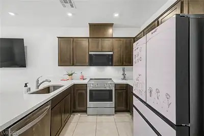 1101 Ammonite Avenue, Henderson, NV 89011 Kitchen