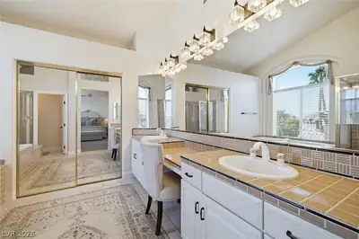 20 Firedrake Terrace, Henderson, NV 89074 Primary Bathroom