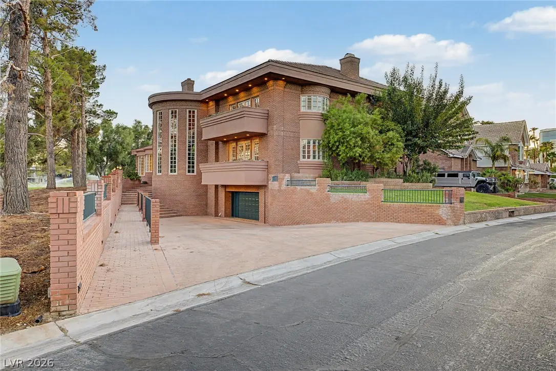 1105 Broadmoor Avenue, Las Vegas, NV 89109