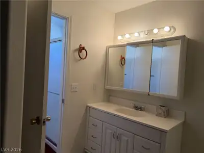 3121 North Floral Vista Avenue Bathroom