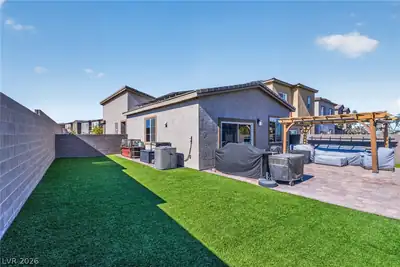 9649 Peggy Publow Avenue, Las Vegas, NV 89143 Yard