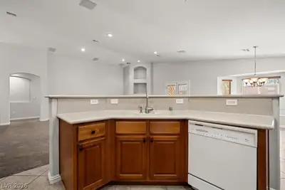 6217 Double Oak Street, North Las Vegas, NV 89031 Kitchen