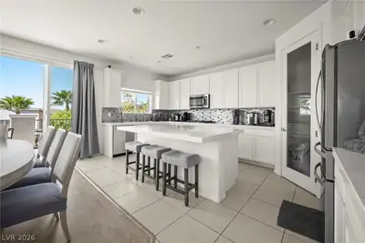 11 Via Dolcetto, Henderson, NV 89011 Kitchen
