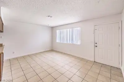 6979 Issac Avenue, Las Vegas, NV 89156 Living Room
