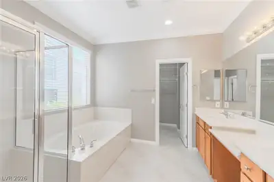 10227 Donde Avenue, Las Vegas, NV 89135 Primary Bathroom