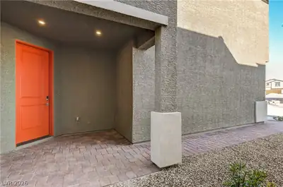 2484 Sidecar Drive, Las Vegas, NV 89121 Entrance Foyer
