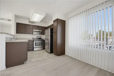 5196 Mandalay Springs Drive 204, Las Vegas, NV 89120 Kitchen