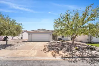 477 Waterwheel Falls Drive, Henderson