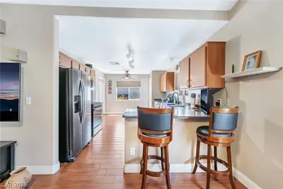 477 Waterwheel Falls Drive, Henderson, NV 89015 Kitchen