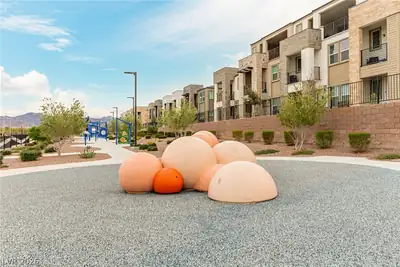 1111 Heliodor Avenue, Henderson, NV 89011 Community