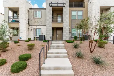 1111 Heliodor Avenue, Henderson, NV 89011 Entry
