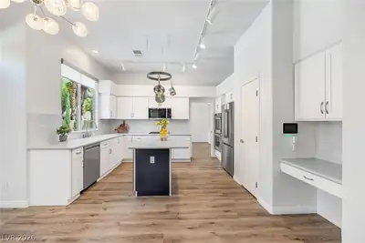 2021 Waterbury Lane, Las Vegas, NV 89134 Kitchen