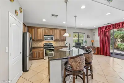 3736 Jasmine Heights Avenue Kitchen
