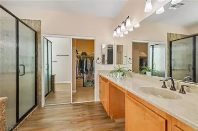 3736 Jasmine Heights Avenue Primary Bathroom