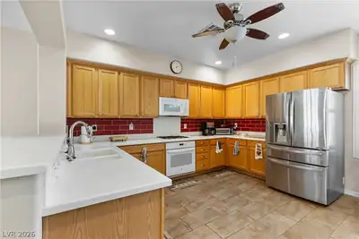 6418 Boatbill Street, North Las Vegas, NV 89084 Kitchen