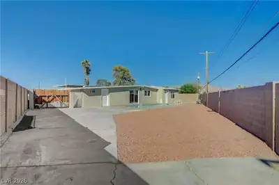 1209 Stout Way, Las Vegas, NV 89101 Yard