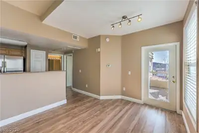 10550 West Alexander Road 2046 Dining Area