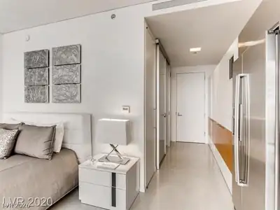 3722 Las Vegas Boulevard 2404 Bedroom