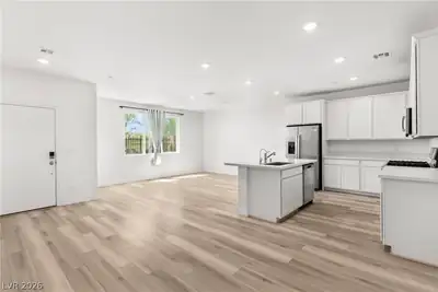 1031 Presley Ridge Street, Henderson, NV 89002 Kitchen