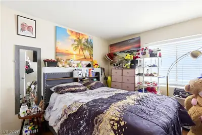 7535 Meadowoak Lane, Las Vegas, NV 89147 Bedroom
