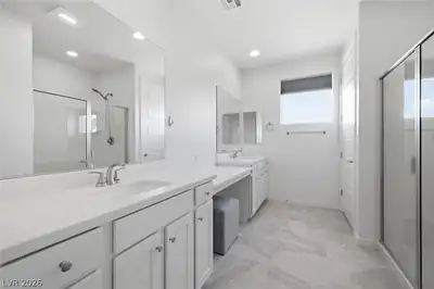 4557 East Cactus Canyon Drive Primary Bathroom