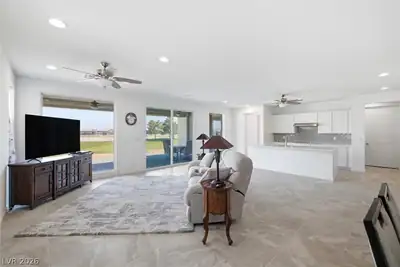 4557 East Cactus Canyon Drive Great Room