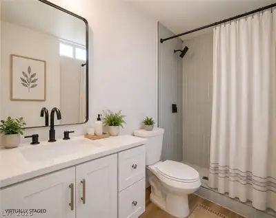 3420 Durham Avenue, Las Vegas, NV 89101 Bathroom