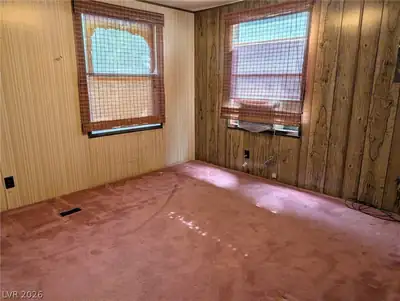 31 South Fourth Street Bedroom