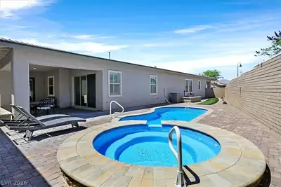 349 Gillespie Glen Avenue, Henderson, NV 89011 Pool